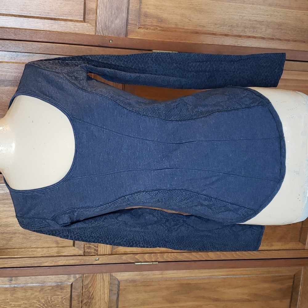 Lululemon Between the Lines Long Sleeve Top Sz 6
